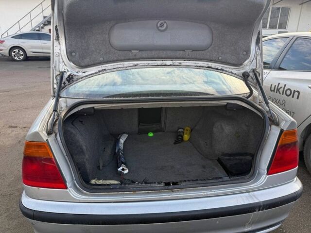 Серый БМВ 5 Серия, объемом двигателя 2 л и пробегом 990 тыс. км за 3400 $, фото 4 на Automoto.ua