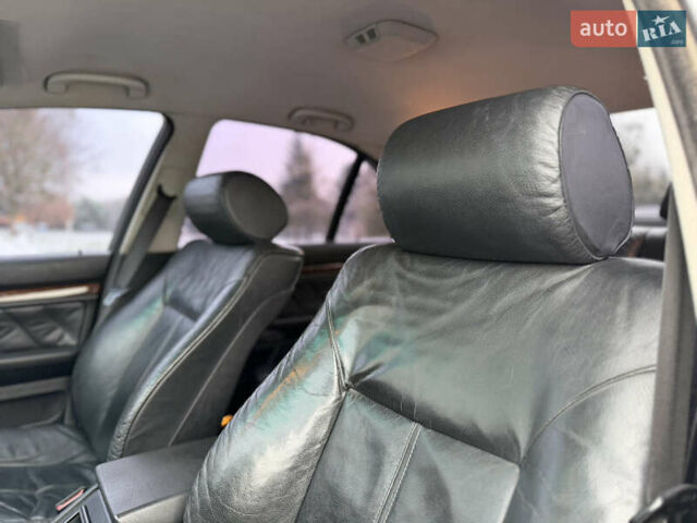 Серый БМВ 5 Серия, объемом двигателя 2 л и пробегом 310 тыс. км за 3999 $, фото 48 на Automoto.ua