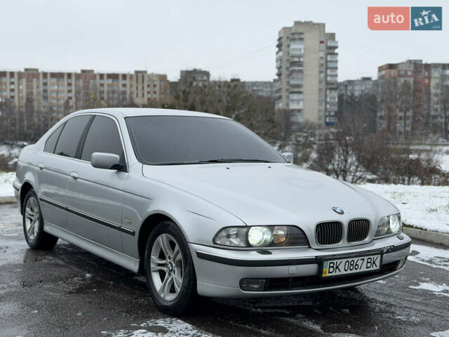 Серый БМВ 5 Серия, объемом двигателя 2 л и пробегом 310 тыс. км за 3999 $, фото 4 на Automoto.ua