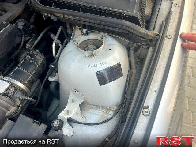 Серый БМВ 5 Серия, объемом двигателя 2.2 л и пробегом 294 тыс. км за 4500 $, фото 10 на Automoto.ua