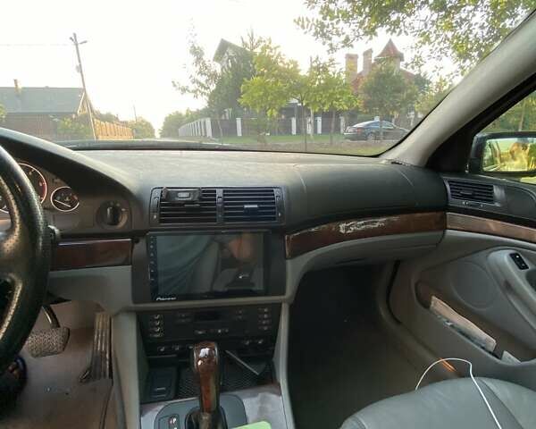 Серый БМВ 5 Серия, объемом двигателя 2.9 л и пробегом 470 тыс. км за 6300 $, фото 8 на Automoto.ua