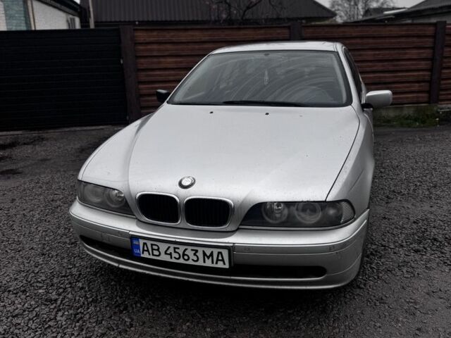 Сірий БМВ 5 Серія, об'ємом двигуна 2.5 л та пробігом 300 тис. км за 2350 $, фото 1 на Automoto.ua