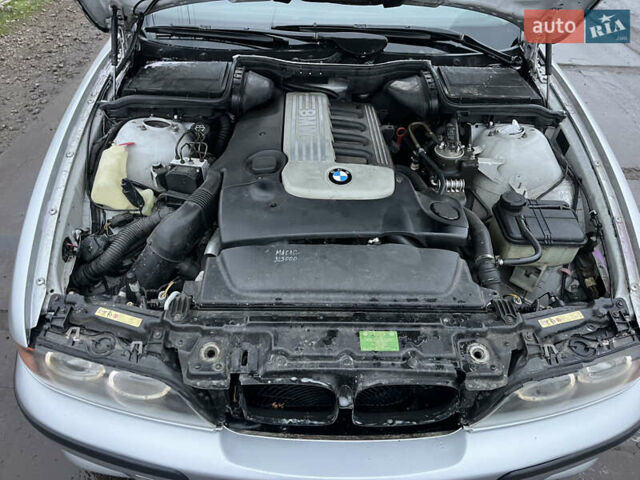 Сірий БМВ 5 Серія, об'ємом двигуна 2.5 л та пробігом 325 тис. км за 5900 $, фото 18 на Automoto.ua