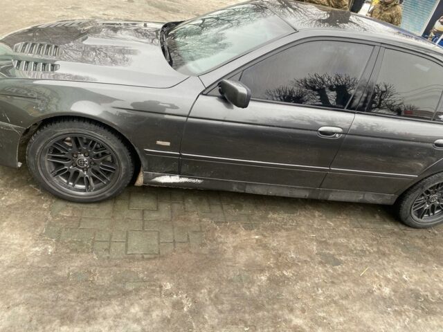 Серый БМВ 5 Серия, объемом двигателя 2.9 л и пробегом 3 тыс. км за 5999 $, фото 2 на Automoto.ua