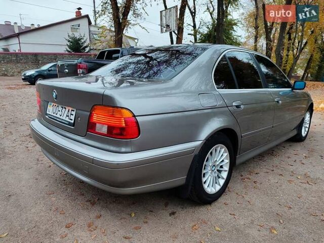 Серый БМВ 5 Серия, объемом двигателя 2 л и пробегом 440 тыс. км за 5950 $, фото 10 на Automoto.ua