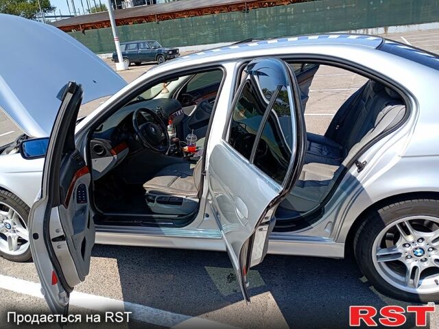 Серый БМВ 5 Серия, объемом двигателя 3 л и пробегом 282 тыс. км за 6000 $, фото 6 на Automoto.ua