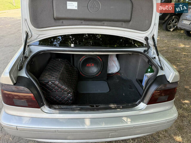 Серый БМВ 5 Серия, объемом двигателя 2.5 л и пробегом 450 тыс. км за 6000 $, фото 2 на Automoto.ua