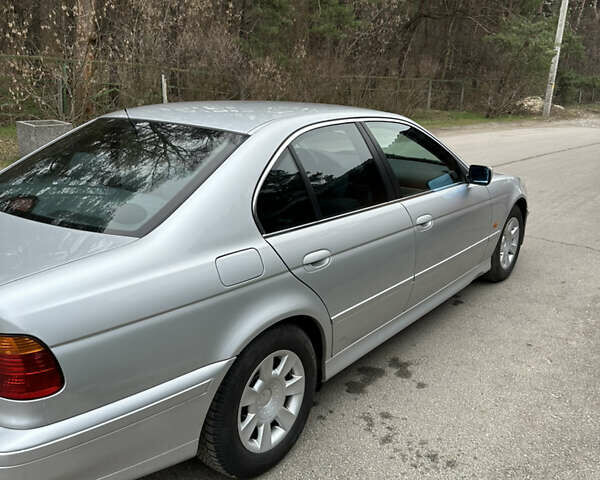 Серый БМВ 5 Серия, объемом двигателя 2.2 л и пробегом 288 тыс. км за 6200 $, фото 13 на Automoto.ua