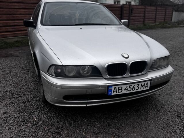 Сірий БМВ 5 Серія, об'ємом двигуна 2.5 л та пробігом 300 тис. км за 2350 $, фото 3 на Automoto.ua