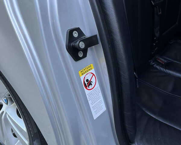 Серый БМВ 5 Серия, объемом двигателя 2.9 л и пробегом 348 тыс. км за 8000 $, фото 3 на Automoto.ua