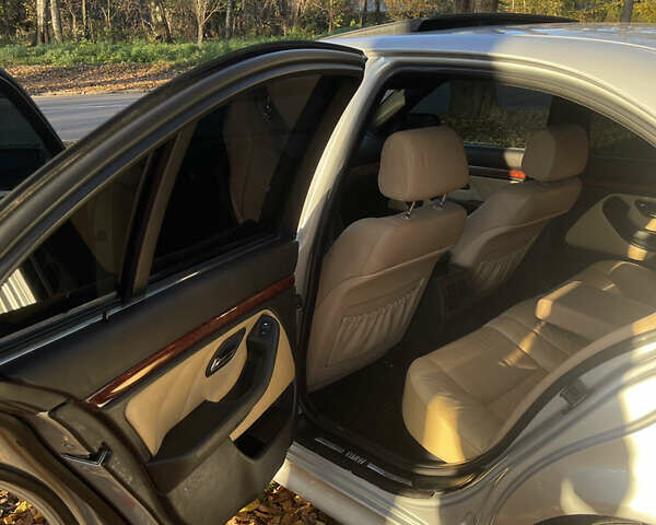 Серый БМВ 5 Серия, объемом двигателя 3 л и пробегом 433 тыс. км за 6500 $, фото 16 на Automoto.ua