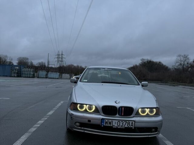 Серый БМВ 5 Серия, объемом двигателя 0 л и пробегом 320 тыс. км за 3200 $, фото 1 на Automoto.ua