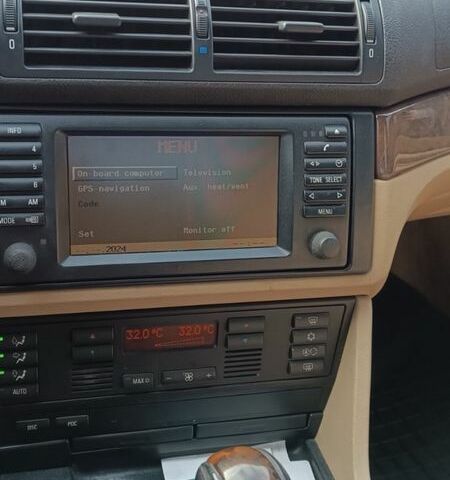 Серый БМВ 5 Серия, объемом двигателя 2.9 л и пробегом 340 тыс. км за 5000 $, фото 14 на Automoto.ua