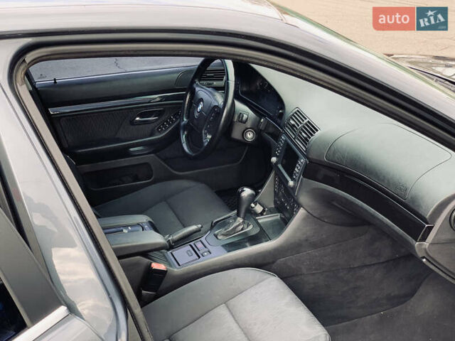 Сірий БМВ 5 Серія, об'ємом двигуна 2.2 л та пробігом 430 тис. км за 6500 $, фото 21 на Automoto.ua