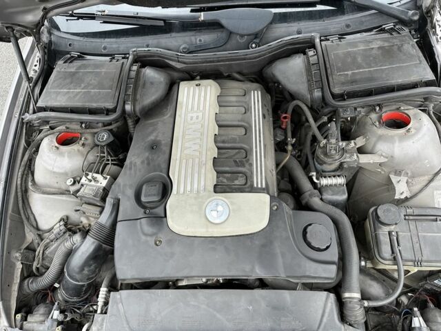 Серый БМВ 5 Серия, объемом двигателя 0.25 л и пробегом 485 тыс. км за 5800 $, фото 15 на Automoto.ua