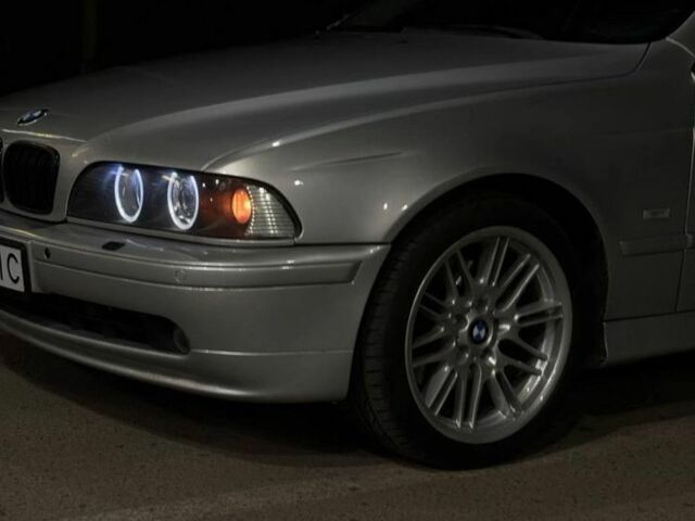 Серый БМВ 5 Серия, объемом двигателя 2.9 л и пробегом 300 тыс. км за 3500 $, фото 3 на Automoto.ua