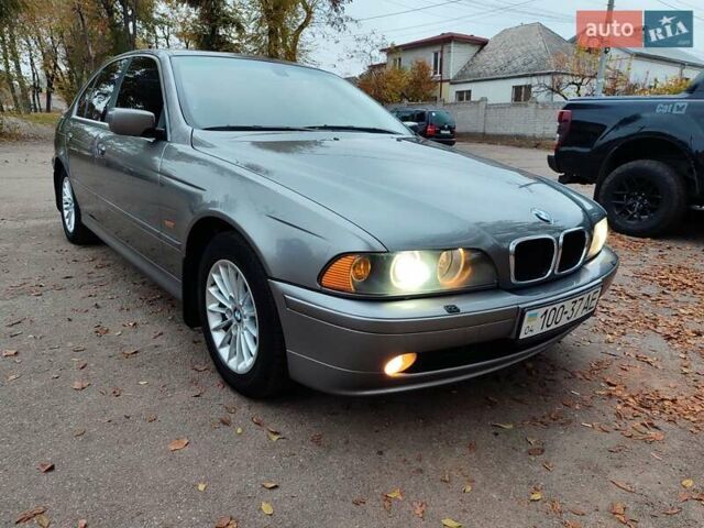 Серый БМВ 5 Серия, объемом двигателя 2 л и пробегом 440 тыс. км за 5950 $, фото 6 на Automoto.ua