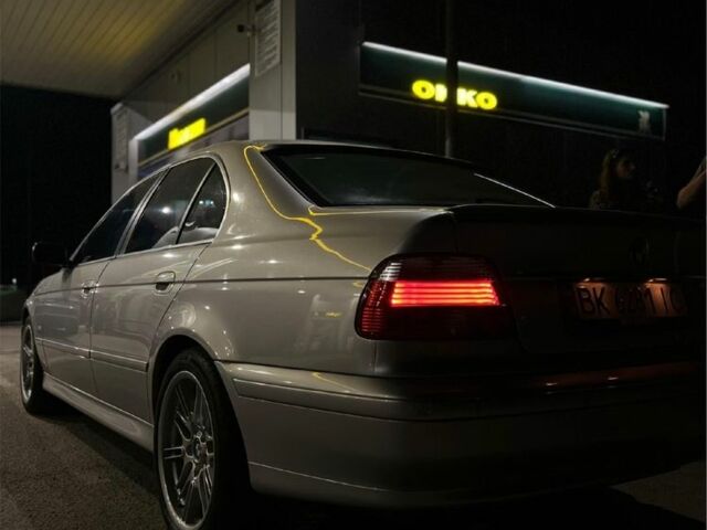 Серый БМВ 5 Серия, объемом двигателя 2.9 л и пробегом 300 тыс. км за 3500 $, фото 4 на Automoto.ua