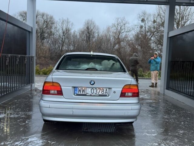 Серый БМВ 5 Серия, объемом двигателя 0 л и пробегом 320 тыс. км за 3200 $, фото 7 на Automoto.ua