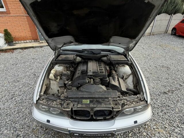 Серый БМВ 5 Серия, объемом двигателя 2.2 л и пробегом 380 тыс. км за 4300 $, фото 7 на Automoto.ua