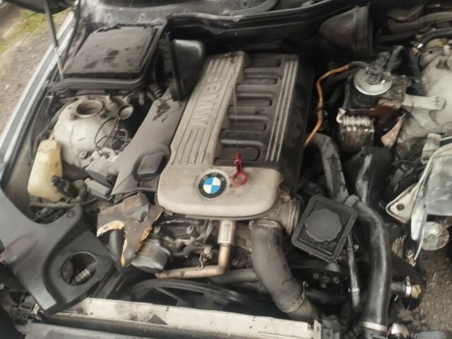 Сірий БМВ 5 Серія, об'ємом двигуна 2.5 л та пробігом 250 тис. км за 1700 $, фото 4 на Automoto.ua