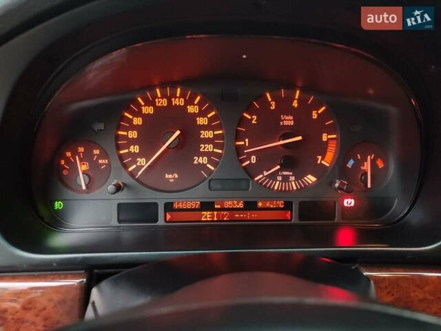 Серый БМВ 5 Серия, объемом двигателя 2 л и пробегом 440 тыс. км за 5950 $, фото 18 на Automoto.ua