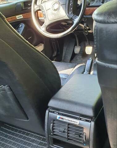 Сірий БМВ 5 Серія, об'ємом двигуна 2 л та пробігом 350 тис. км за 6200 $, фото 10 на Automoto.ua