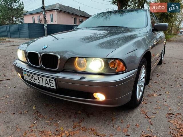 Серый БМВ 5 Серия, объемом двигателя 2 л и пробегом 440 тыс. км за 5950 $, фото 8 на Automoto.ua