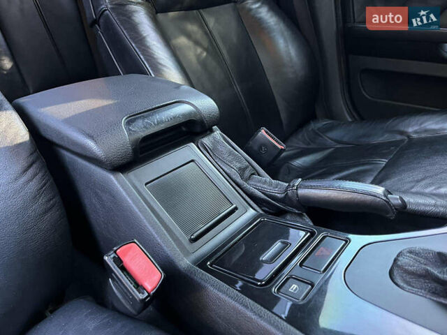 Серый БМВ 5 Серия, объемом двигателя 2.9 л и пробегом 348 тыс. км за 8000 $, фото 22 на Automoto.ua