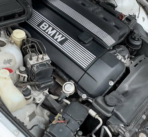 Серый БМВ 5 Серия, объемом двигателя 2.2 л и пробегом 288 тыс. км за 6200 $, фото 24 на Automoto.ua