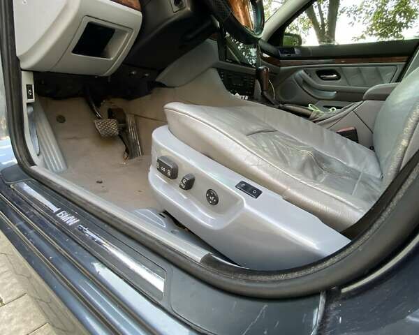 Серый БМВ 5 Серия, объемом двигателя 2.9 л и пробегом 470 тыс. км за 6300 $, фото 5 на Automoto.ua