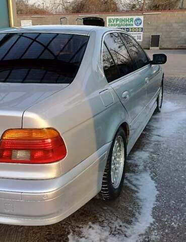 Серый БМВ 5 Серия, объемом двигателя 2.5 л и пробегом 421 тыс. км за 5100 $, фото 3 на Automoto.ua