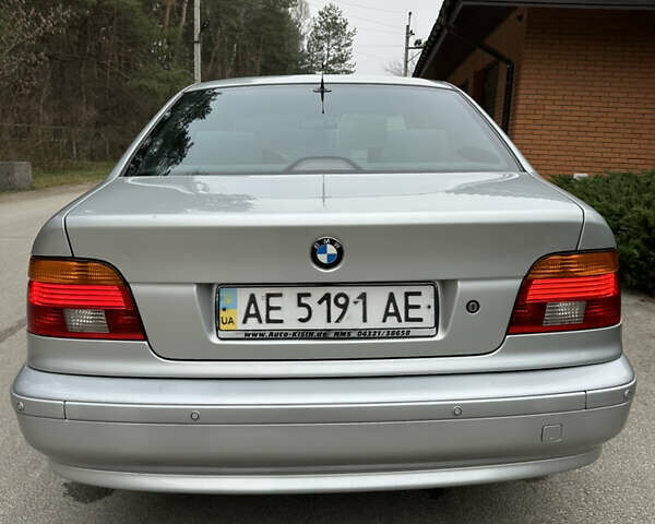 Серый БМВ 5 Серия, объемом двигателя 2.2 л и пробегом 288 тыс. км за 6200 $, фото 2 на Automoto.ua