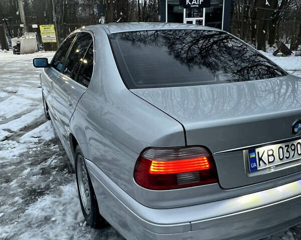 Серый БМВ 5 Серия, объемом двигателя 2.5 л и пробегом 368 тыс. км за 5700 $, фото 9 на Automoto.ua