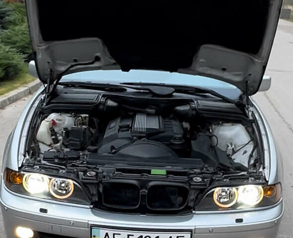 Серый БМВ 5 Серия, объемом двигателя 2.2 л и пробегом 288 тыс. км за 6200 $, фото 25 на Automoto.ua