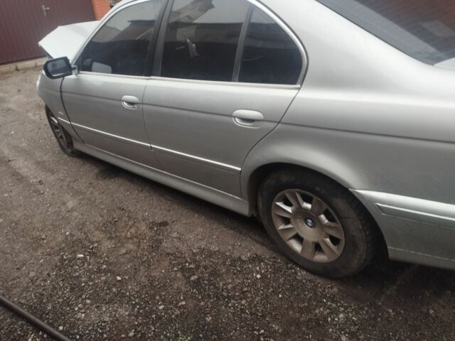 Сірий БМВ 5 Серія, об'ємом двигуна 2.5 л та пробігом 250 тис. км за 1700 $, фото 1 на Automoto.ua