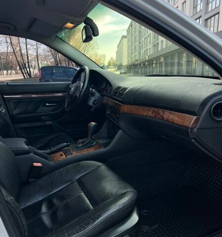 Сірий БМВ 5 Серія, об'ємом двигуна 2.93 л та пробігом 390 тис. км за 5999 $, фото 34 на Automoto.ua
