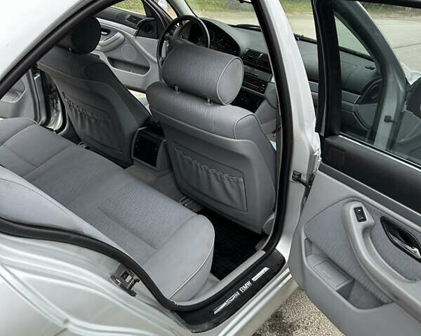 Серый БМВ 5 Серия, объемом двигателя 2.2 л и пробегом 288 тыс. км за 6200 $, фото 10 на Automoto.ua