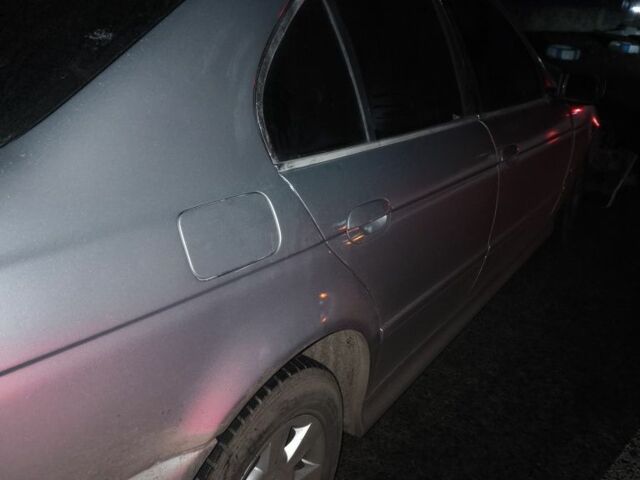 Серый БМВ 5 Серия, объемом двигателя 2.5 л и пробегом 290 тыс. км за 947 $, фото 2 на Automoto.ua