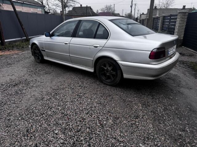 Сірий БМВ 5 Серія, об'ємом двигуна 2.5 л та пробігом 300 тис. км за 2350 $, фото 2 на Automoto.ua