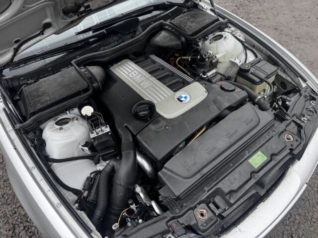 Сірий БМВ 5 Серія, об'ємом двигуна 2.5 л та пробігом 300 тис. км за 2350 $, фото 11 на Automoto.ua