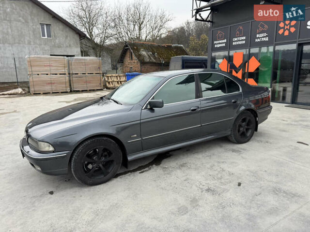 Серый БМВ 5 Серия, объемом двигателя 3 л и пробегом 320 тыс. км за 5550 $, фото 2 на Automoto.ua