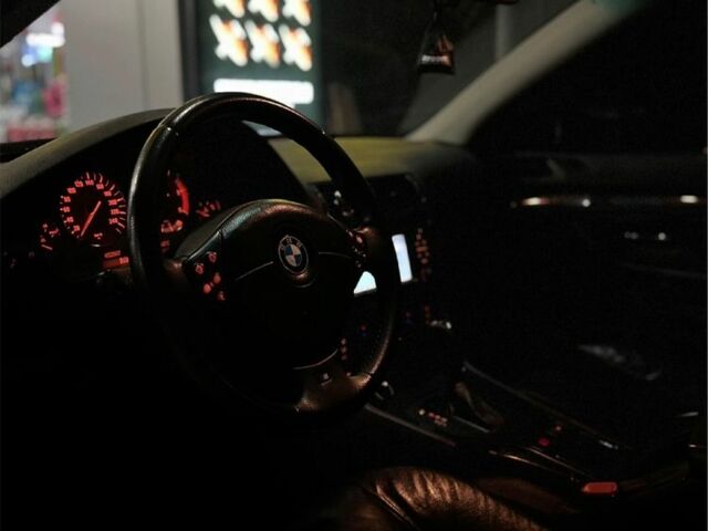 Серый БМВ 5 Серия, объемом двигателя 2.9 л и пробегом 300 тыс. км за 3500 $, фото 7 на Automoto.ua