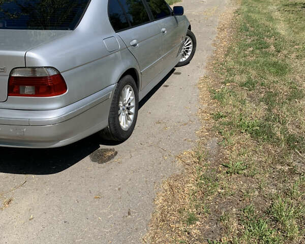 Серый БМВ 5 Серия, объемом двигателя 2.5 л и пробегом 275 тыс. км за 5800 $, фото 14 на Automoto.ua