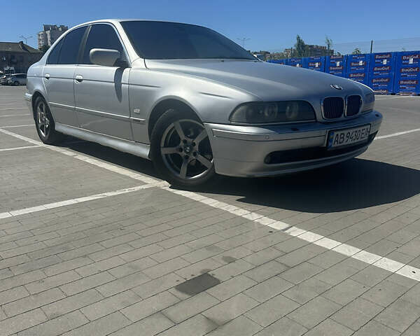 Серый БМВ 5 Серия, объемом двигателя 2.5 л и пробегом 315 тыс. км за 5100 $, фото 4 на Automoto.ua