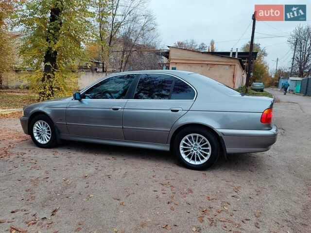 Серый БМВ 5 Серия, объемом двигателя 2 л и пробегом 440 тыс. км за 5950 $, фото 15 на Automoto.ua