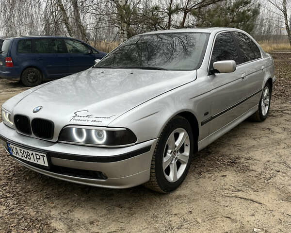 Серый БМВ 5 Серия, объемом двигателя 2.8 л и пробегом 598 тыс. км за 5500 $, фото 1 на Automoto.ua