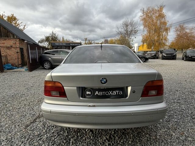 Серый БМВ 5 Серия, объемом двигателя 2.2 л и пробегом 380 тыс. км за 4300 $, фото 3 на Automoto.ua