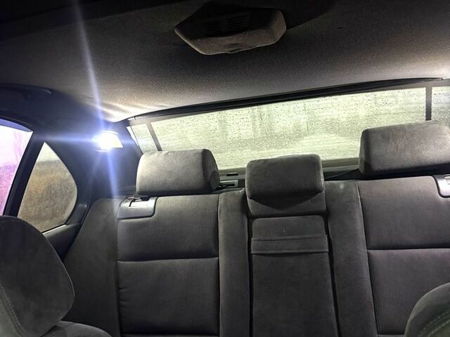 Серый БМВ 5 Серия, объемом двигателя 2.5 л и пробегом 335 тыс. км за 4500 $, фото 5 на Automoto.ua