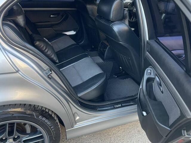 Серый БМВ 5 Серия, объемом двигателя 3 л и пробегом 318 тыс. км за 6850 $, фото 12 на Automoto.ua